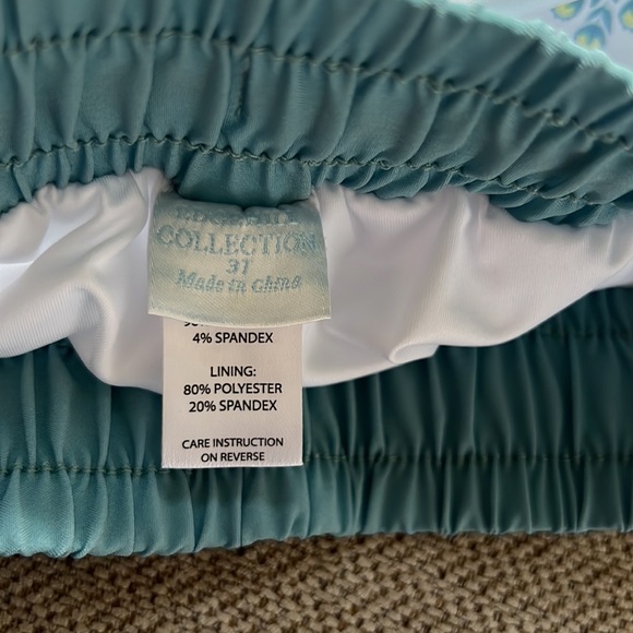 Edgehill Collection x Sun House Children's Talmadge Floral Swim Trunks - Picture 4 of 7